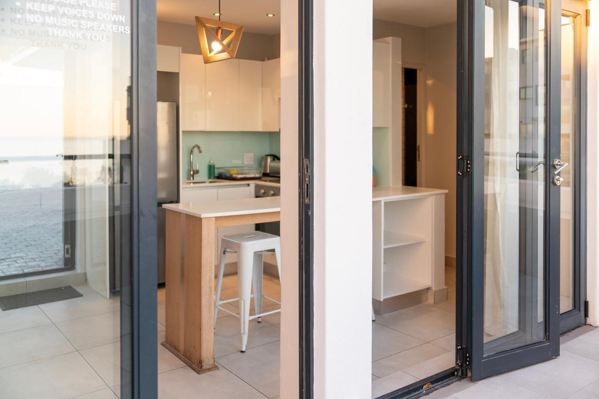 Mojo Hotel & Market Cape Town Room photo