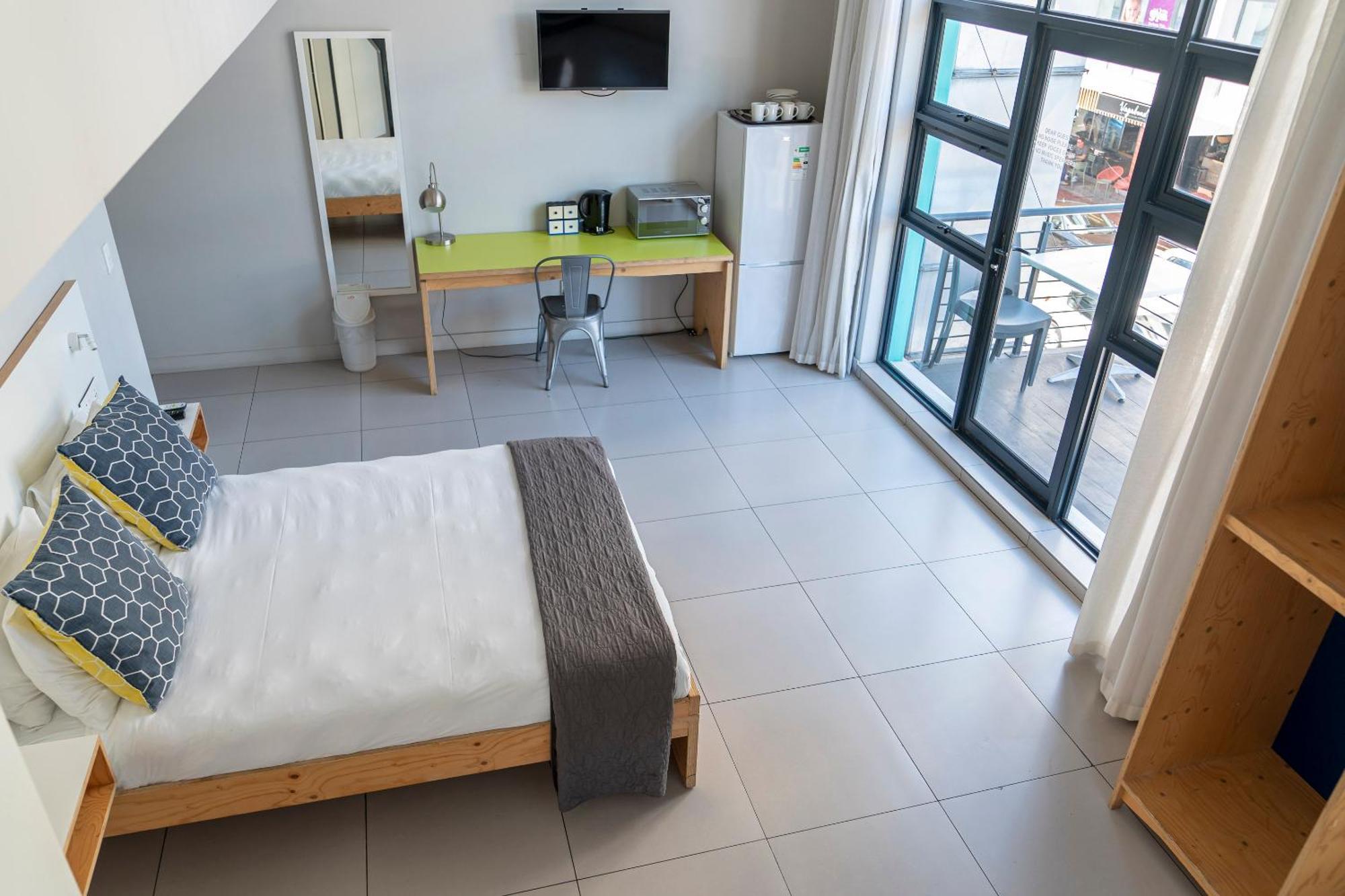 Mojo Hotel & Market Cape Town Room photo