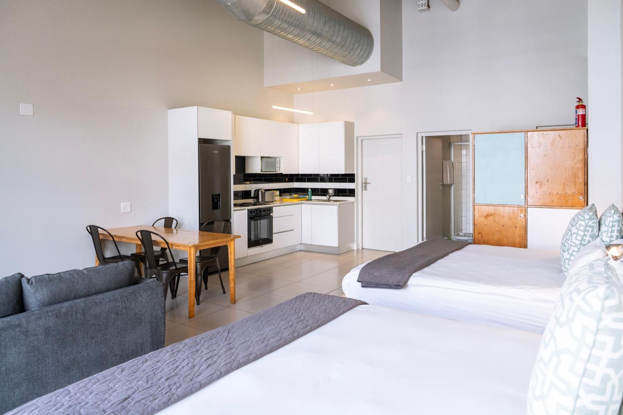 Mojo Hotel & Market Cape Town Room photo