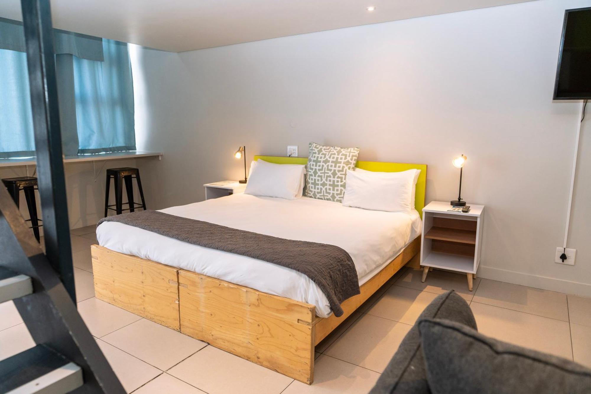 Mojo Hotel & Market Cape Town Room photo